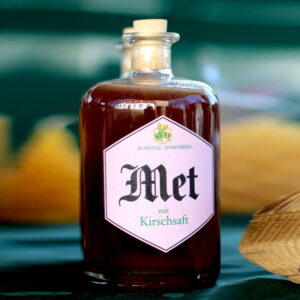 Met mit Kirsche